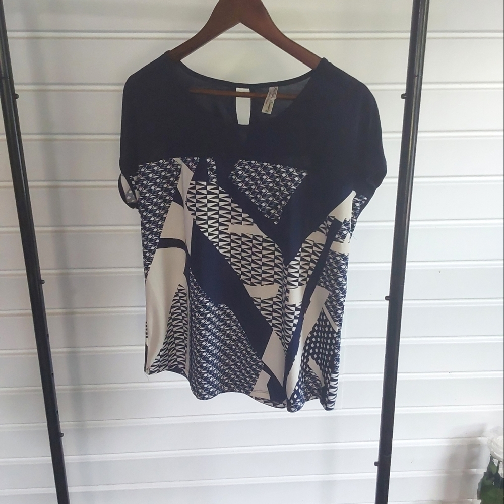 PerSeption Concept Blue And White Relaxed Graphic Womens Top Medium